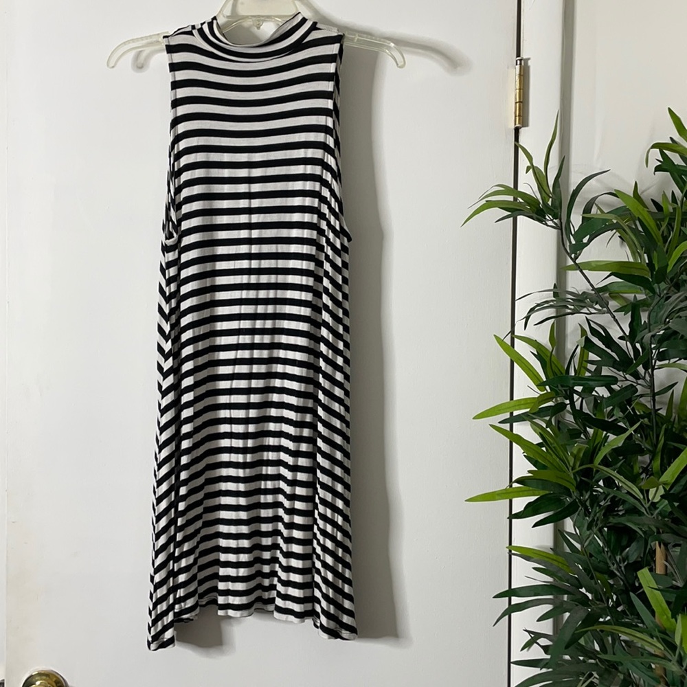 High neck striped tshirt dress